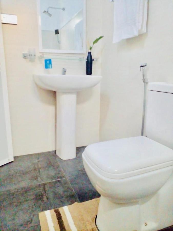 The Tourist Balcony Apartment เนกอมโบ ภายนอก รูปภาพ